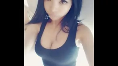 Ung pige tvunget til dansk sex video at udholde hårdt fucking af fyre