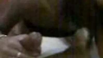 Rich blonde kneppet af en sort dansk sex porn bodyguard