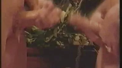 Big dude dansk sex video lavede en privat optagelse med en kurvet pige
