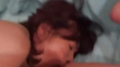 Den unge slampe dansk vintage porn lavede en fuck foran Theb
