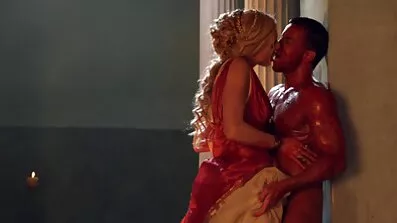 Minks dansk porno tube i frække tøj klæder sig til strømper med underbukser