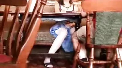 Busty brunette kom til en sort mand og arrangeret en udskejelser med dansk porno tube ham
