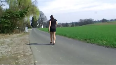Han trak sig ud med sin kæreste stramme shorts dansk swinger porn og kneppet i røven