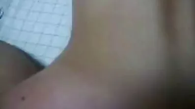 Moden blondine maler mesterligt dansk retro porn de glatte huller i en sort mands pik