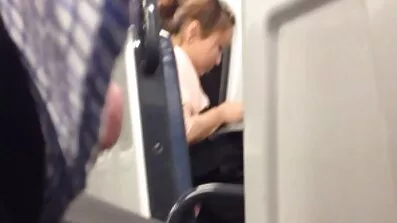 Flirt ragas piger skiftes dansk free porn til at sutte en fyrs penis oneb