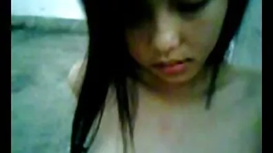 Asiatisk kvinde gratis dansk sex video sugede partnerens penis og åbnede adgang til håret fisse