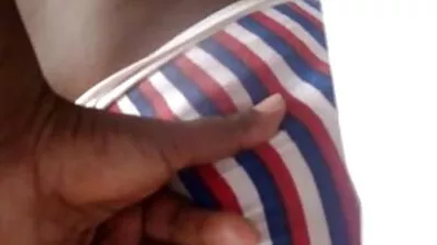 Jeg gik for at skifte tøj foran min bror og dansk sex tube forført til en dejlig køn