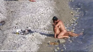 Klædt i bikini og har til nicole brøggler sex video at kneppe med en fremmed fyr