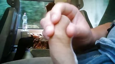 Busty dame bringer sig i dansk sex video seng for en uvirkelig brummer