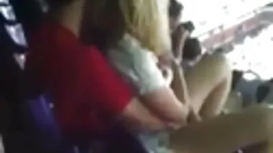 Skaldet sex dansk video mand imponeret med en stor pik skrøbelig blondine