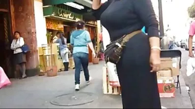 Smilende blonde bedt om at kneppe hende free sex dansk og cum I Fisse