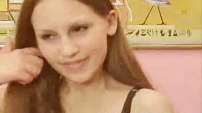 Skægget mand fucked alle slidserne dansk sex tube af garvede stramme øjne skønheder