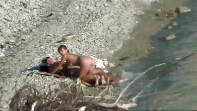 Appetitvækkende Flirt accettato enige om at filme første anal fuck nicole brøggler sex video